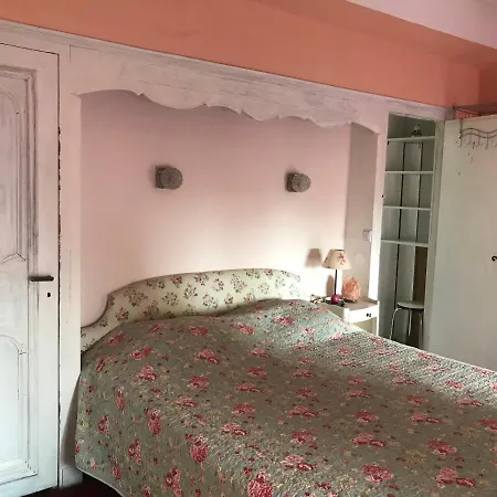 Lou Naouc Nyaraló Grasse